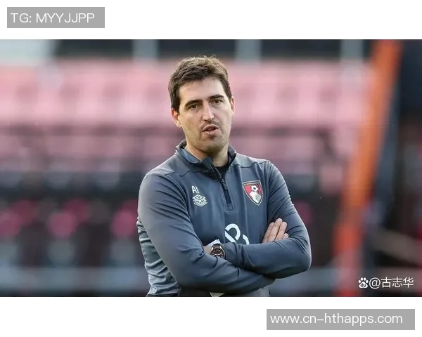 曼联高层青睐格拉斯纳3中卫战术或成新选择