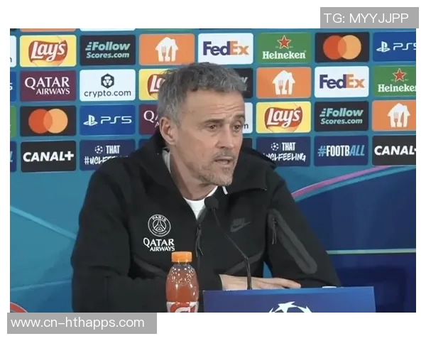 恩里克称赞阿什拉夫为最佳右后卫解释未签替补的原因 恩里克称赞阿什拉夫为最佳右后卫解释未签替补的原因